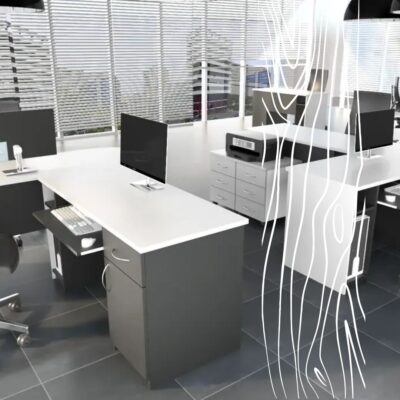 Nowoczesne biuro wyposażone w meble biurowe Łapy z widokiem przez żaluzje.